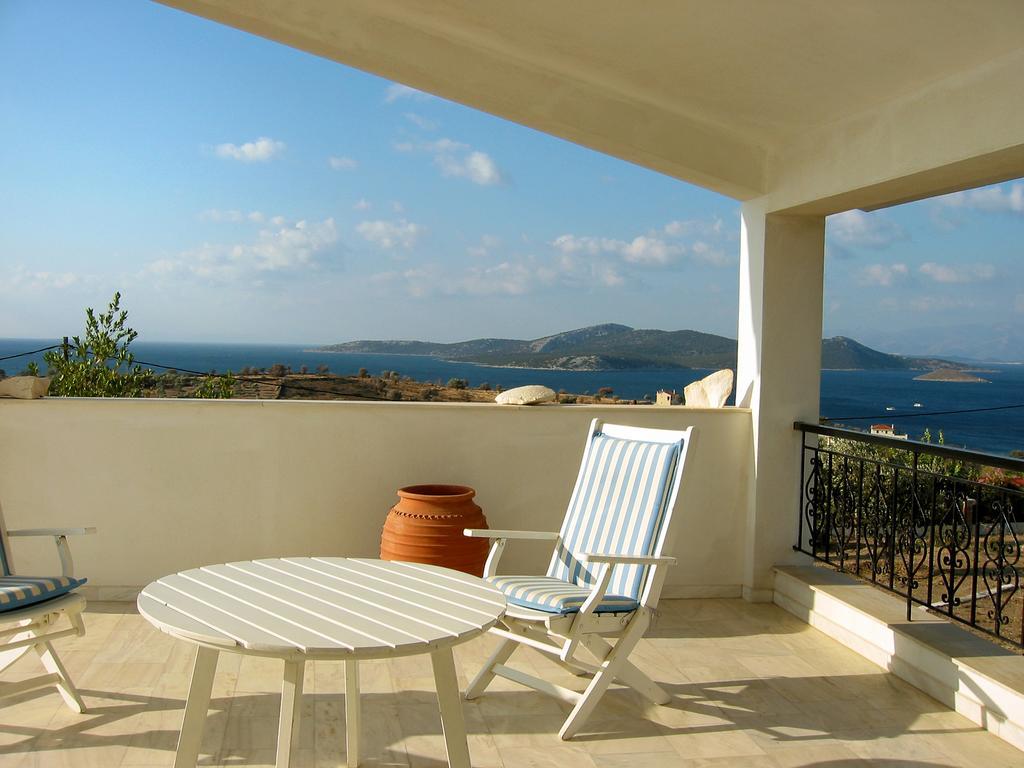 Villa Bellevue Nea Styra Zimmer foto