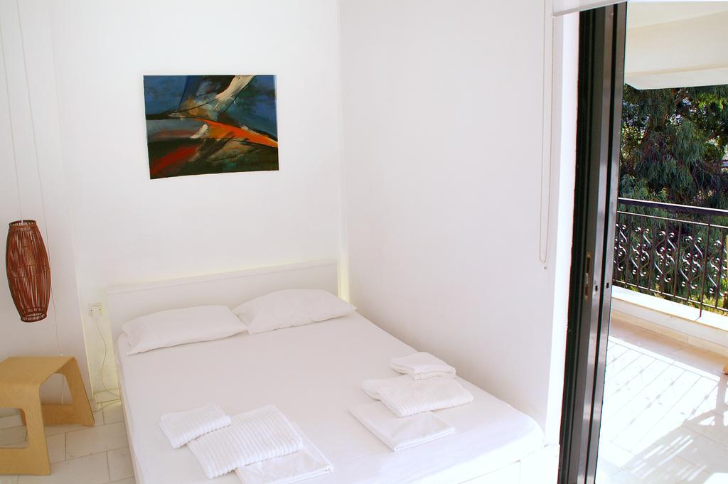 Villa Bellevue Nea Styra Zimmer foto